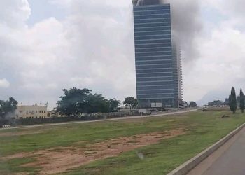BREAKING: Fire Guts World Trade Centre, Abuja