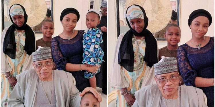 Eid-Kabir Photo: How Rahama Indimi Doctored Ex-Husband’s Kids out of IBB’s Photo With Grandchildren
