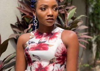 “Who did this to us” – Singer Simi questions the essence of education