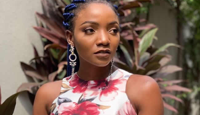 We Shouldn’t Curse Children Of Politicians – Simi