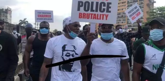 #EndSWAT Trends, As Nigerian Youths Reject New Police Squad