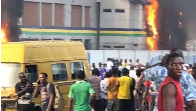 Police Station Set On Fire In Orile, Lagos