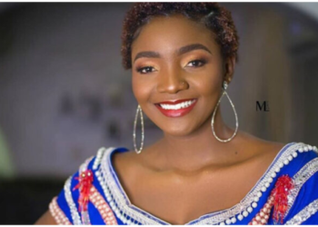 Simi: I Don’t Want To Be Singing In Heaven, I’m Ok Here