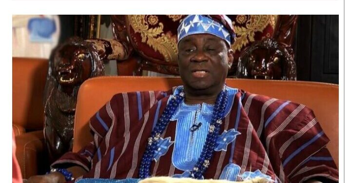 EndSARS : Oba Rilwan akinolu Returns To Palace Two Months After Mob Invasion