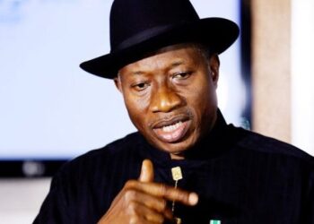 Jonathan’s Romance With APC Triggers Anxiety In PDP