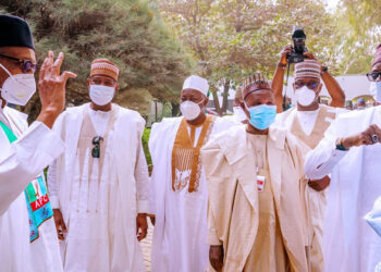 Anger As 10 APC Governors Accompany Buhari To Daura For APC Registration