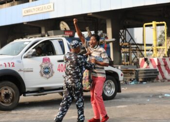 Police Arrest Damilare Adenola, 10 #OccupyLekkiTollGate Protesters