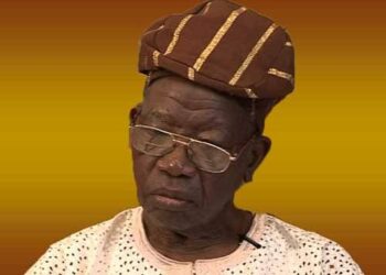 BREAKING: Former Lagos State Governor Lateef Jakande Is Dead