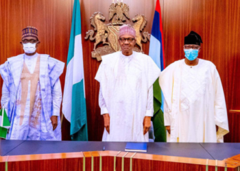 Breaking: Buhari receives, Bankole, Daniel new APC members in Aso Rock