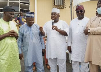 Ogun PDP: Kashamu, Adebutu Factions Reunite; Vow To Unseat APC In 2023