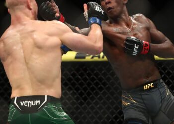Israel Adesanya Retains UFC Middleweight Title, Defeats Vettori