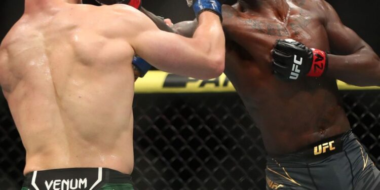 Israel Adesanya Retains UFC Middleweight Title, Defeats Vettori
