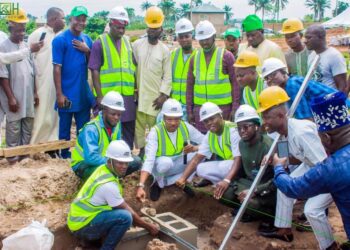 Hon Shina Peller performs groundbreaking of MKH smart homes in Ibadan