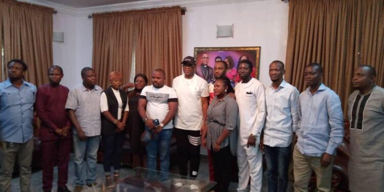 SDNON FELICITATES WITH ARCHBISHOP DESIGNATE ISAAC IDAHOSA ON 32nd ANNIVERSARY