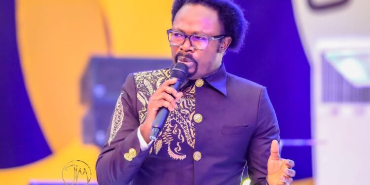 Joshua Iginla In Celebration Mood……. Gifts Car, Cash To Pastors and Members