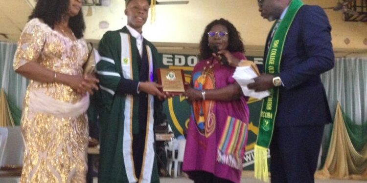 ECOBA Urge Graduating Students of Edo College to be good Ambassadors as outstanding students receive prizes