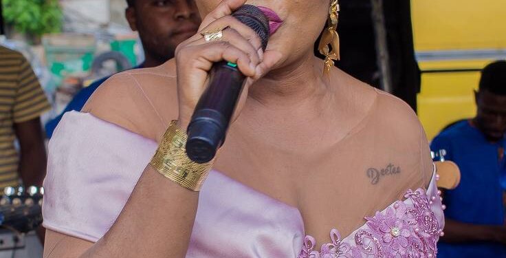 Shola Vibrator Set To Host Birthday Concert, Embark On Global Tour With Band Members