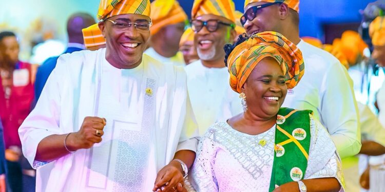 Umo Eno hails past leaders