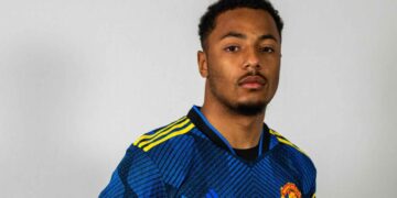 Ex-Man United Starlet Dillon Hoogewerf Eyes Nigeria Switch, Turns Back on Netherlands