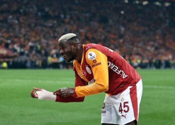 Osimhen Tipped to Break Chelsea’s ‘No.9 Curse’ as Petit Backs Premier League Move