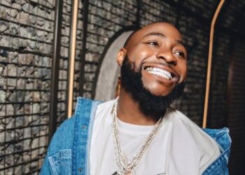 “My Dad Still Gives Us Money” — Davido Opens Up on Family Wealth and Support